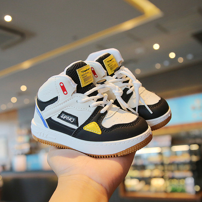 Chaussures de tennis montantes - Badminton Junior avis et prix